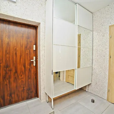 Grand - Malibu - Located 5 Minutes From The Sea Apartamento Sopot