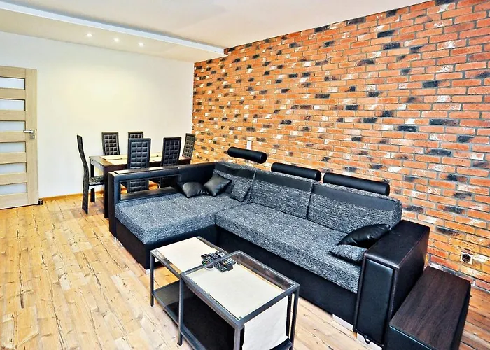 Grand - Malibu - Located 5 Minutes From The Sea Апартаменти