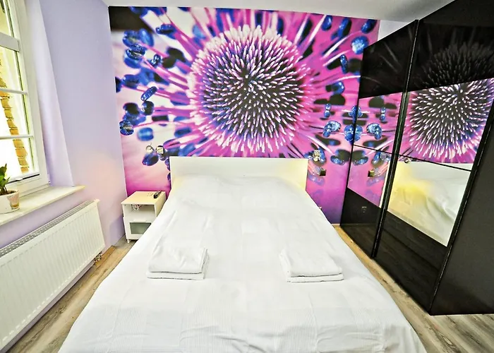 Апартаменти Grand - Malibu - Located 5 Minutes From The Sea *